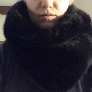 Fur neck warmer